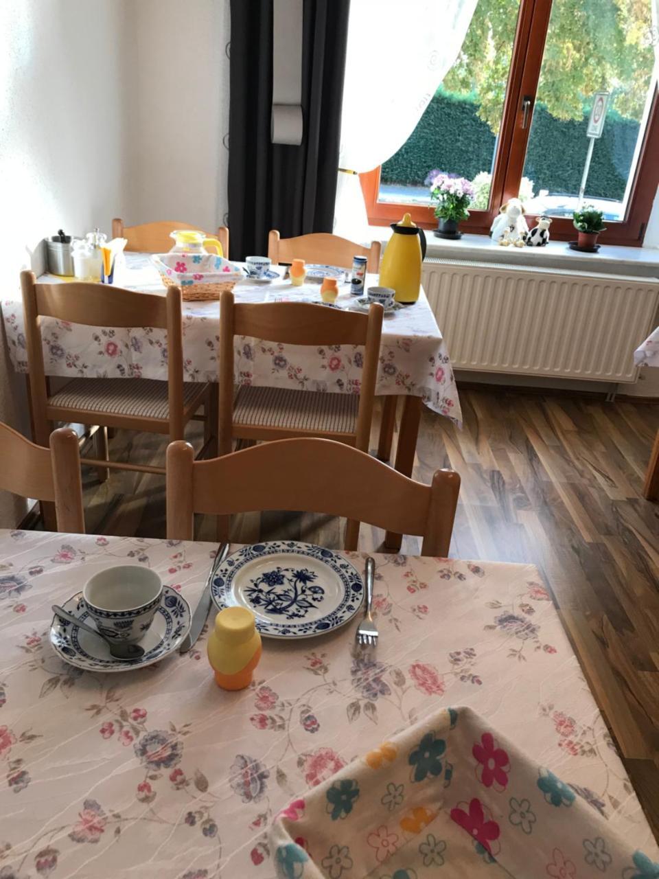 ホテル Pension Holzhausen クヴェードリンブルク エクステリア 写真