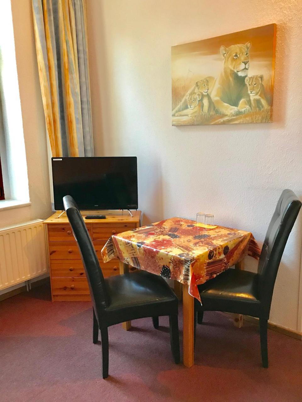 ホテル Pension Holzhausen クヴェードリンブルク エクステリア 写真